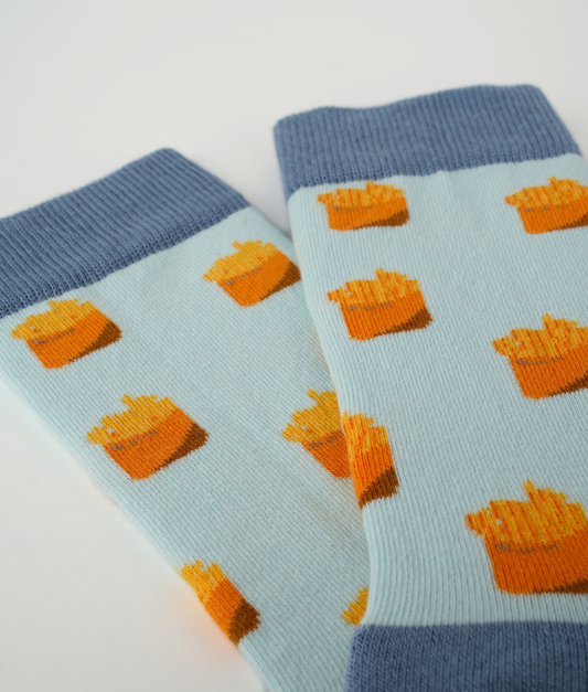 Chaussettes fantaisie en coton biologique bleues avec motif de frites