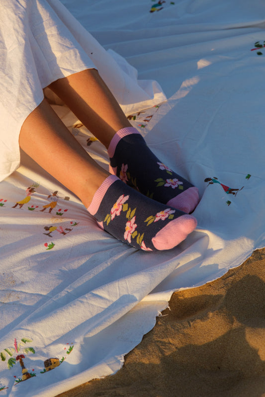 Socquettes à motifs de Roses Trémières