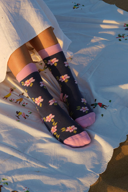 Chaussettes à Motifs de Roses Trèmiere
