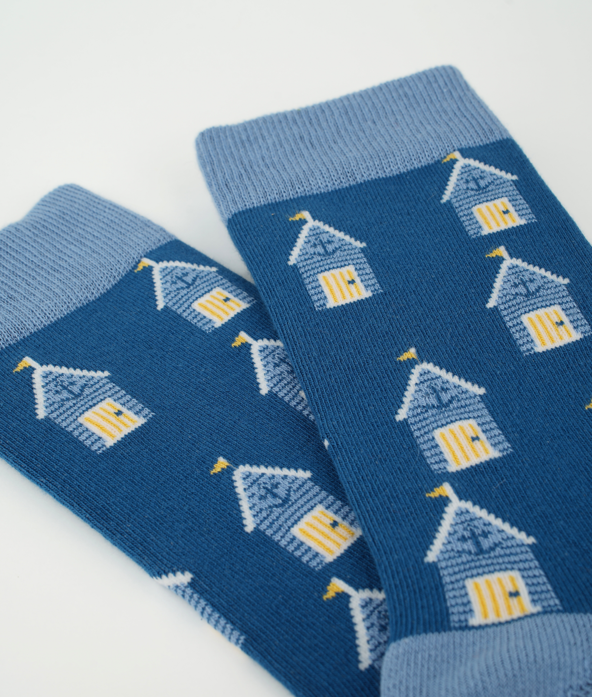 Chaussettes fantaisie en coton biologique avec motif de cabines de plage bleues