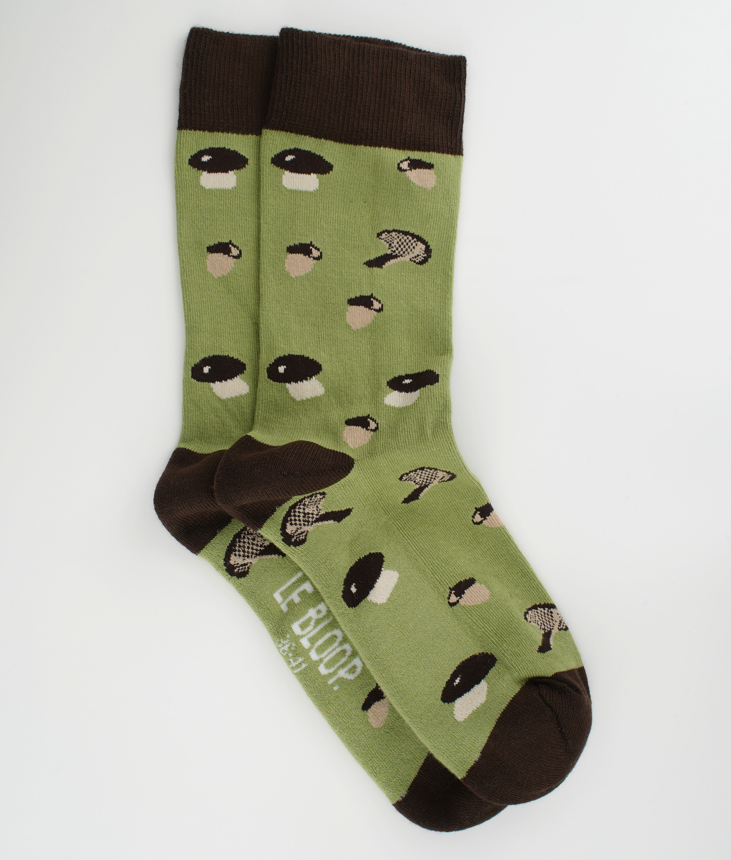 Chaussettes fantaisie en coton biologique vertes avec motif de champignons et glands