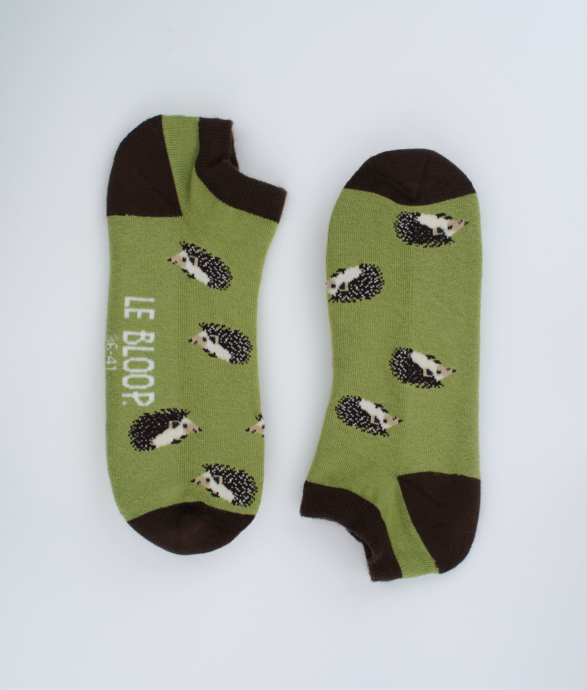 Socquettes vertes et marron en coton biologique avec imprimé de hérissons, chaussettes fantaisie inspirées de la foret
